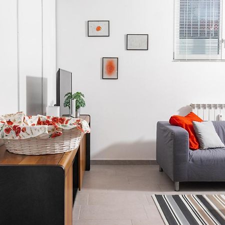 Staurenghi Red Apartment 바레세 외부 사진